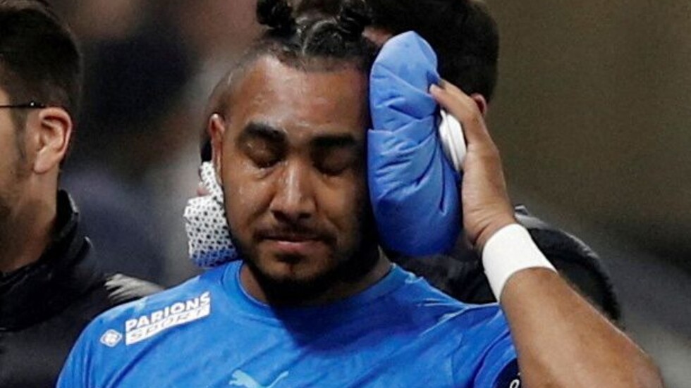 مباريات مرهونة بالإيقاف في حال إصابة لاعب أو حكم بمقذوف