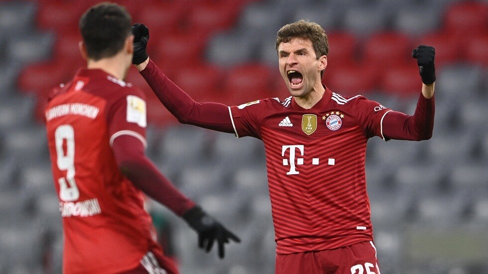 بايرن ميونخ يقسو على فولفسبورغ برباعية في ليلة تاريخية لمولر وليفاندوفسكي (فيديو)