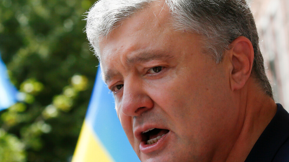 بوروشينكو يتجاهل مذكرة استدعاء قضائية ويبدأ جولة خارجية