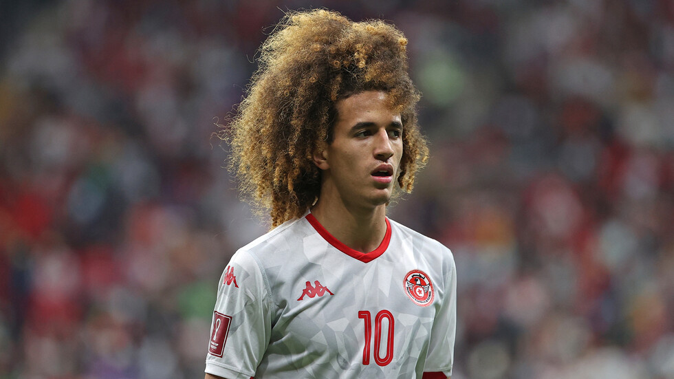 مانشستر يونايتد يوجه رسالة لنجم المنتخب التونسي حنبعل مجبري