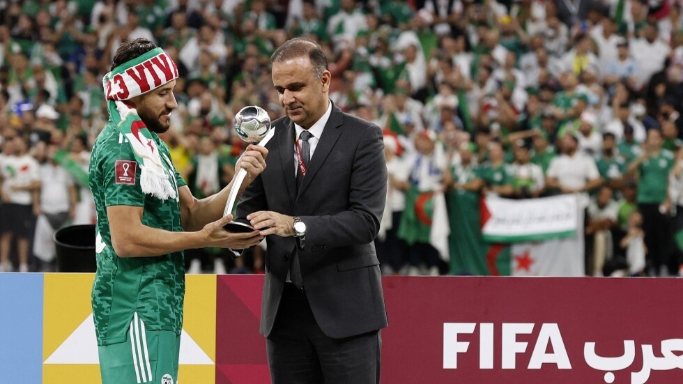 الكشف عن وجهة نجم كأس العرب الجزائري يوسف بلايلي بعد رحيله عن نادي قطر