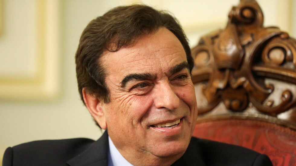 قرداحي يشعر بـ"الظلم والإهانة"