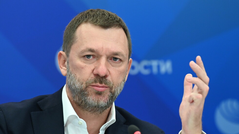 نواب روس يبحثون مع الرئيس السوري الاتصالات بين مواطني البلدين