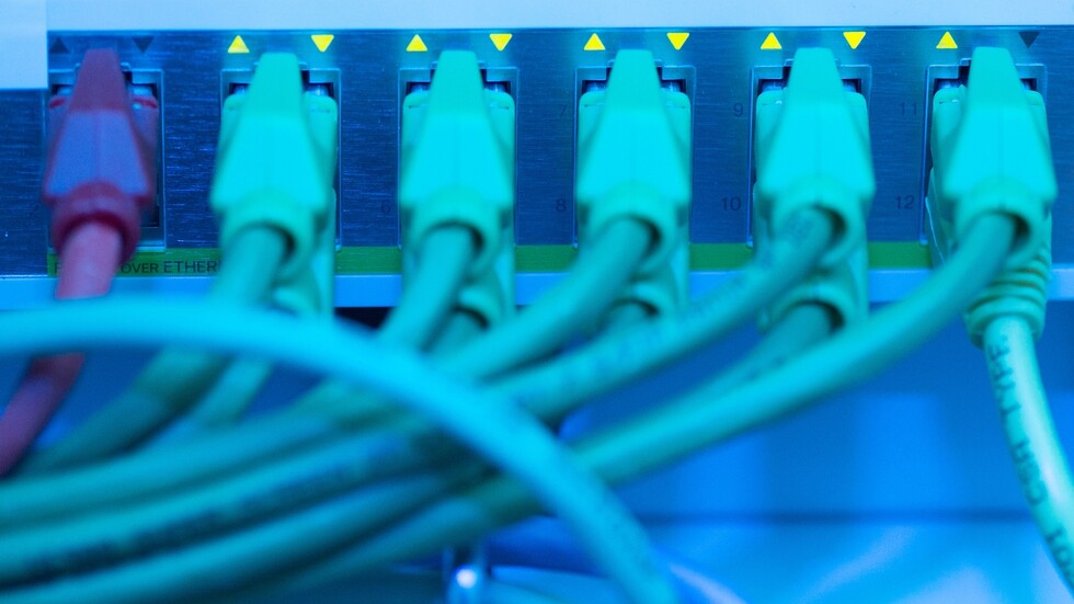 واشنطن ولندن ترسلان خبراء إلى أوكرانيا للتصدي لـ