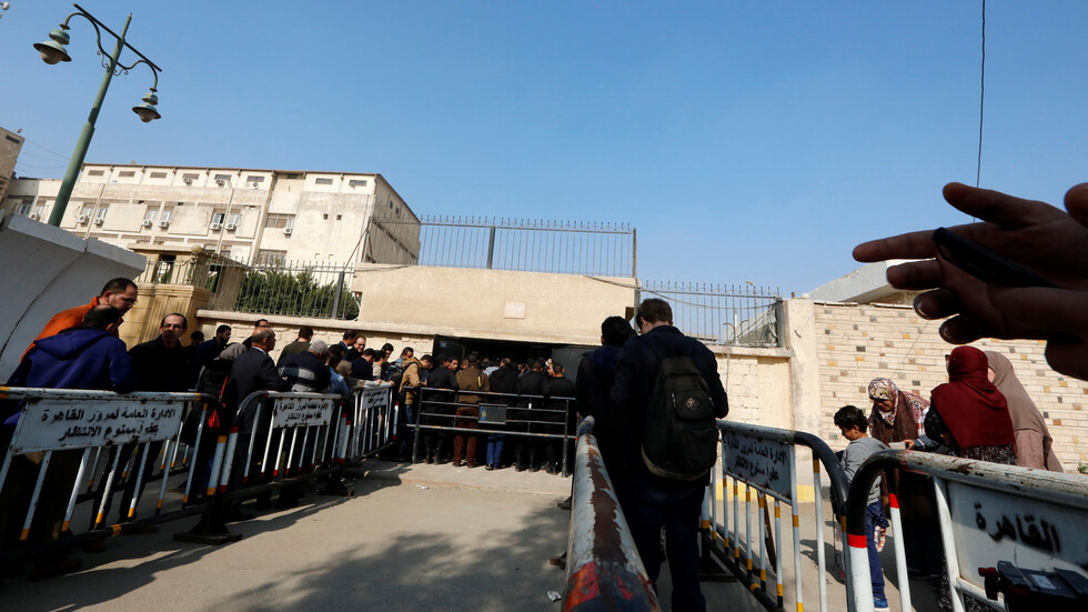 مصر.. كاميرات المراقبة تكشف تفاصيل جديدة في قضية 