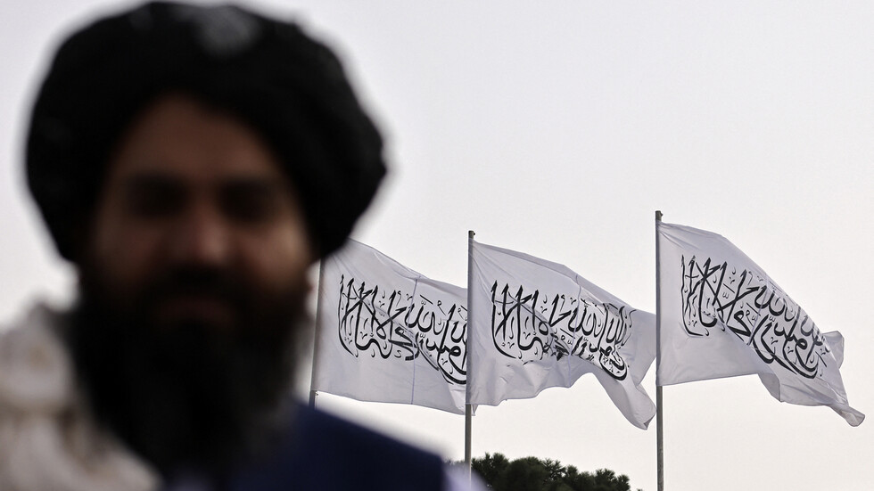 "طالبان" ترحب بتصريحات بوتين حول عدم جواز الإساءة إلى النبي محمد