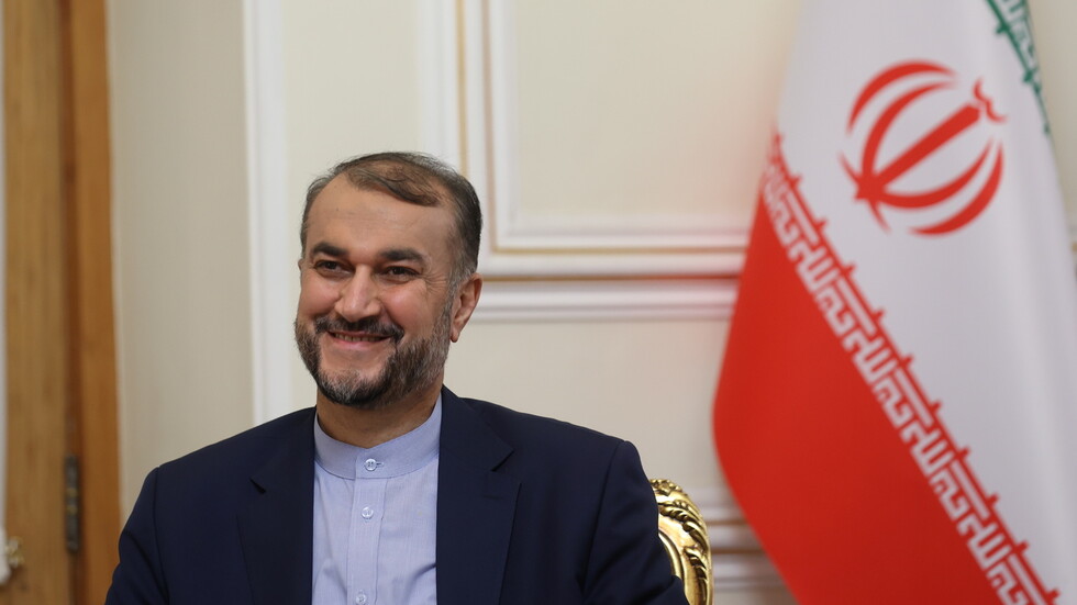 إيران تعلن فتح "فصل جديد" في العلاقات مع أذربيجان