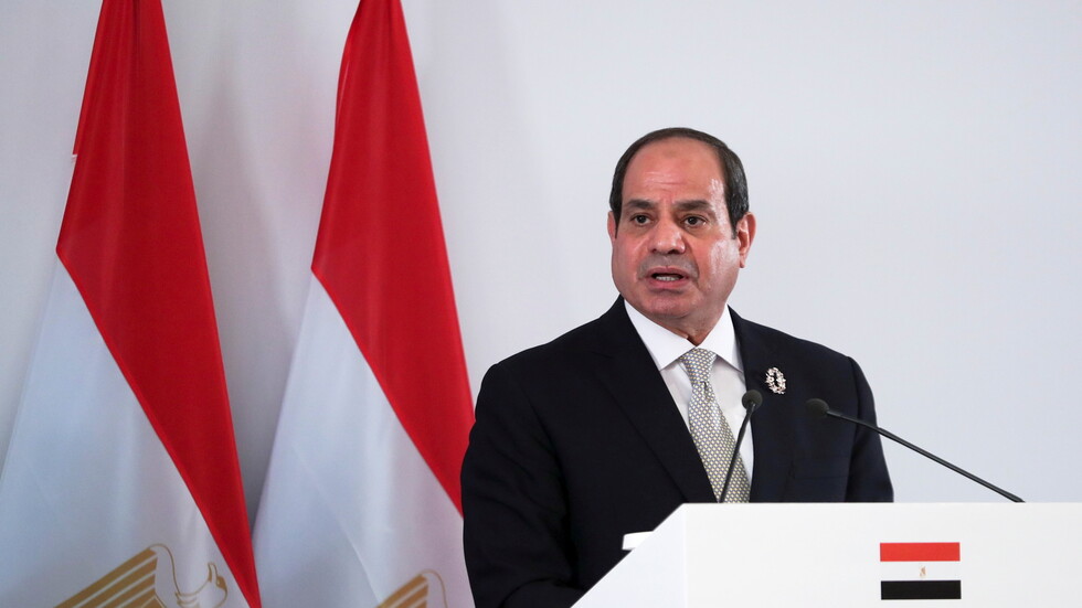 مسؤول مصري للسيسي: حنموت في توشكي