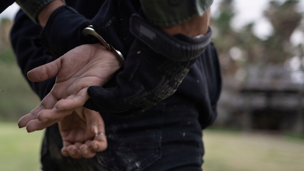 باريس تعتقل سوريا-فرنسيا على خلفية 