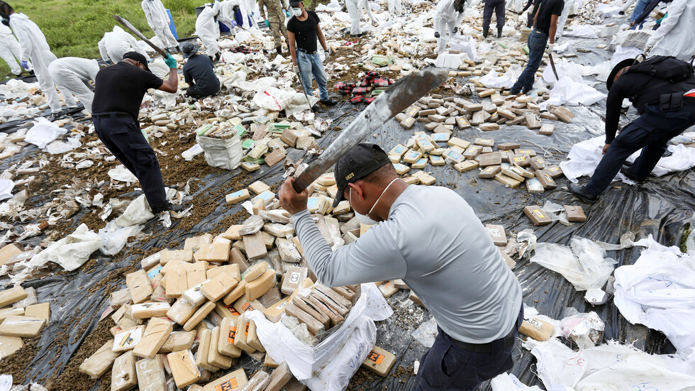 سلطات بنما تعلن ضبط كميات قياسية من المخدرات في 2021