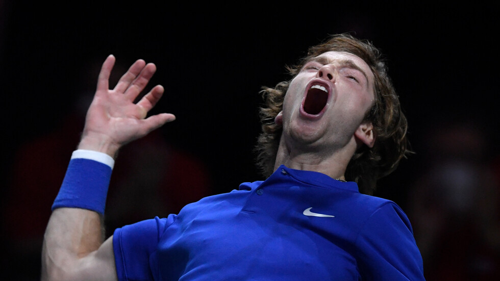 الروسي روبليف يعلن إصابته بكوفيد-19