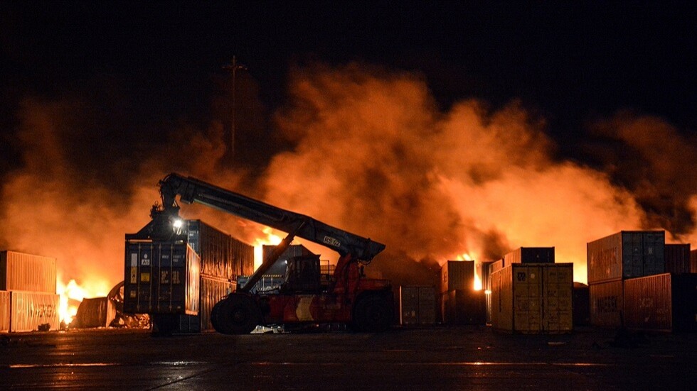 نشر صور للموقع المستهدف من قبل إسرائيل فجر اليوم في اللاذقية