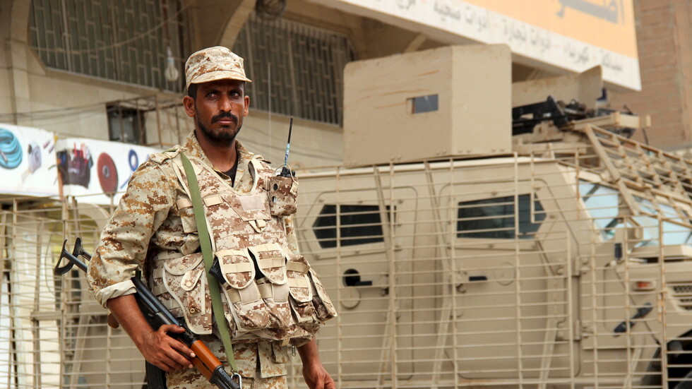 بالفيديو.. وصول قوات من 