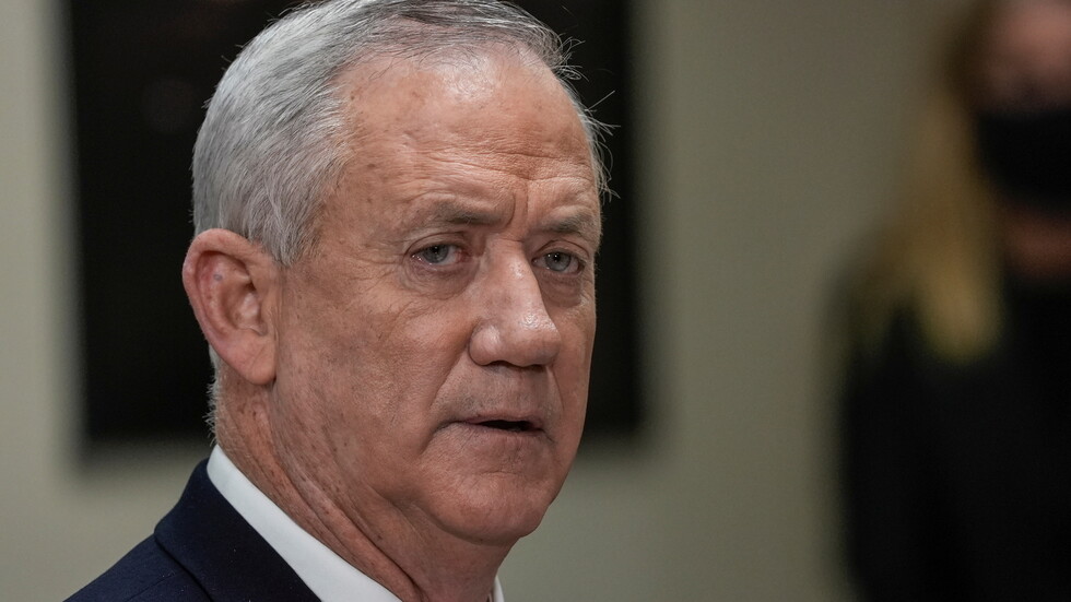 وزير الدفاع الإسرائيلي يتخذ جملة من الإجراءات عقب لقائه الرئيس الفلسطيني