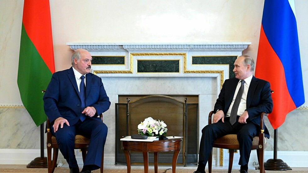 بوتين يبحث مع لوكاشينكو التعاون بين روسيا وبيلاروس وخطط إجراء مناورات مشتركة