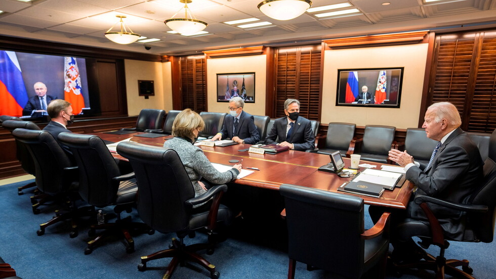 مسؤول أمريكي: بايدن وبوتين سيبحثان على الأرجح سير المفاوضات النووية مع إيران