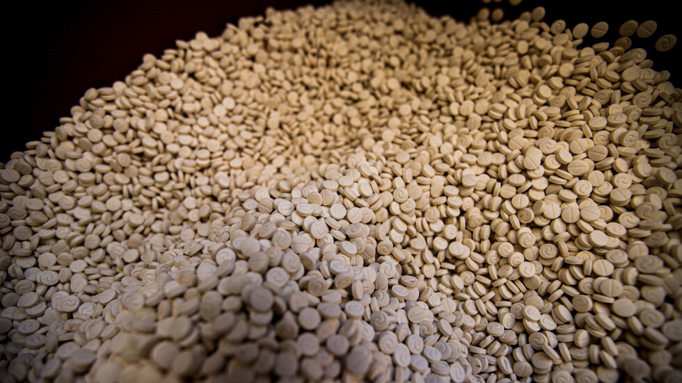 الإمارات.. أكبر عملية ضبط لمخدر الكبتاغون