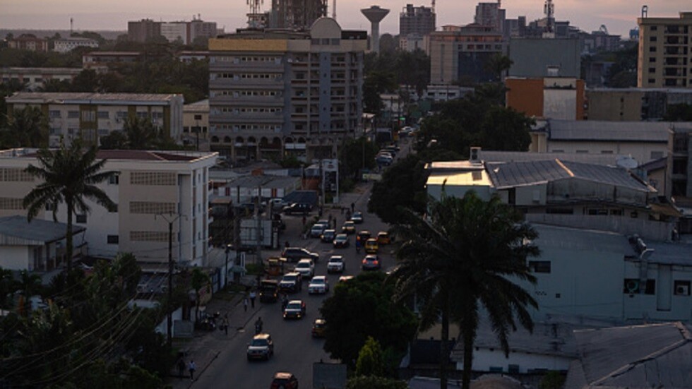 أحكام بالسجن على نشطاء في الكاميرون