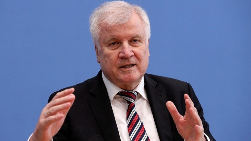وزير الداخلية الألماني يندد بمعارضي الإغلاق في ساكسونيا