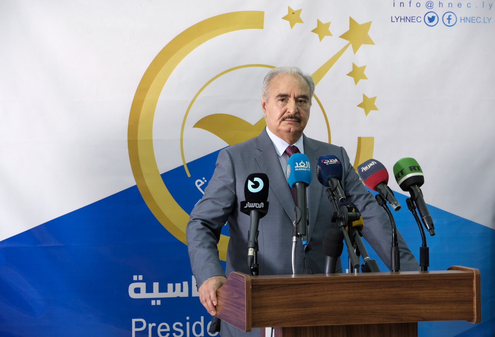 ليبيا.. محكمة استئناف طرابلس تؤجل النظر باستبعاد خليفة حفتر من سباق الانتخابات الرئاسية