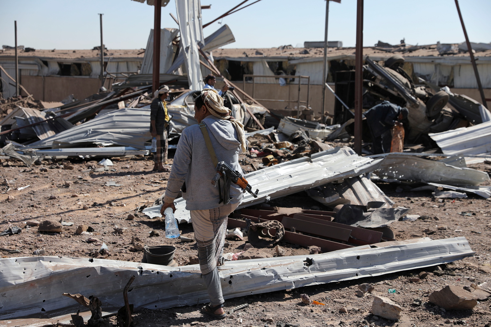 التحالف العربي يعلن تدمير ورش لتجهيز الصواريخ البالستية في اليمن