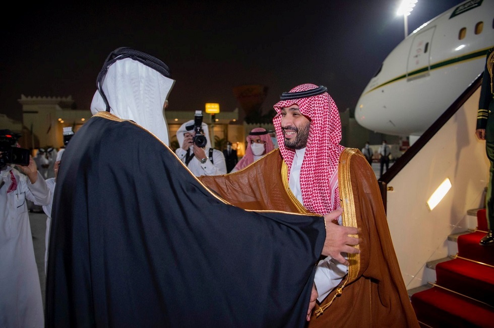 السعودية تنشر فيديو استقبال ولي العهد محمد بن سلمان في قطر 