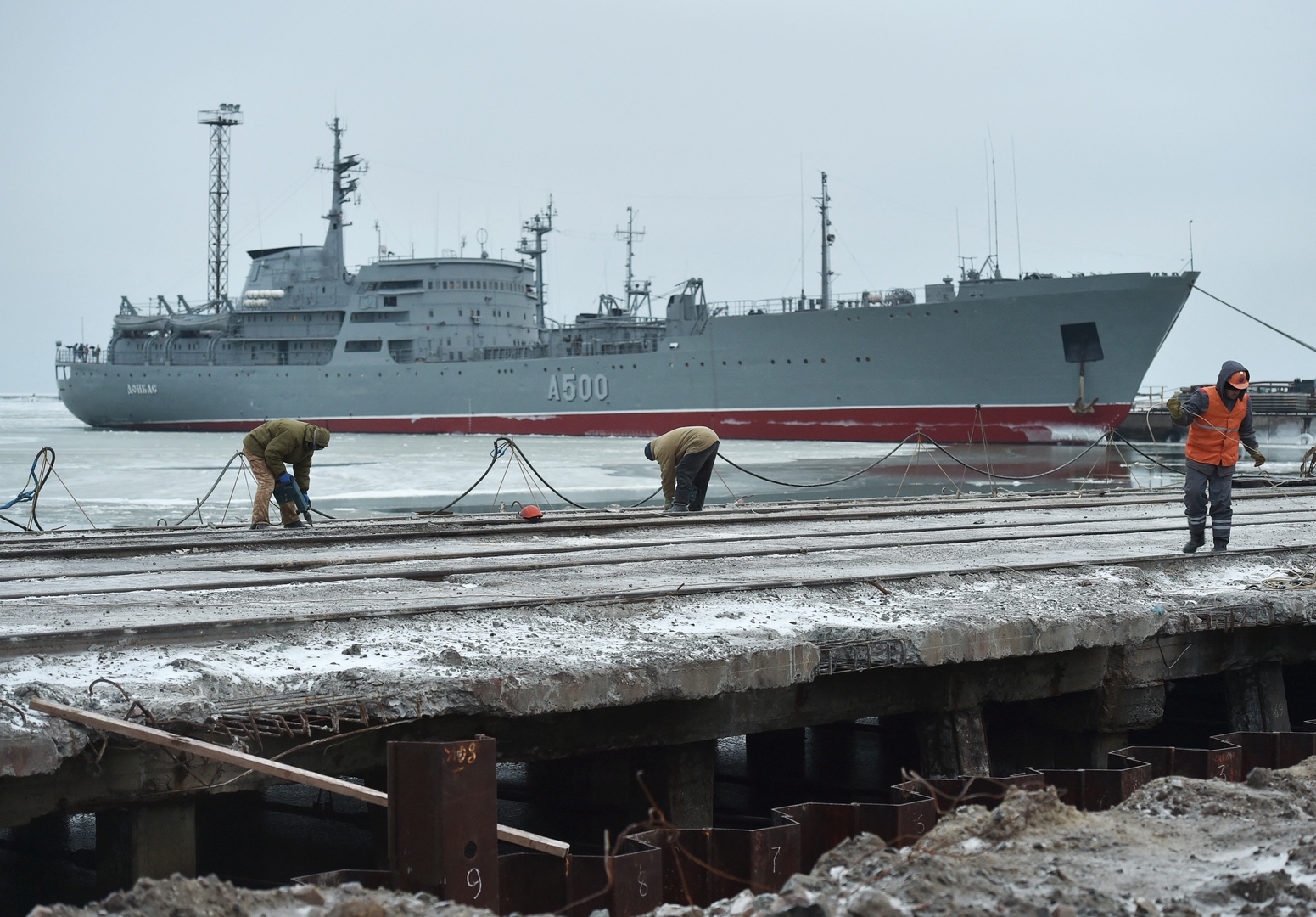 الأمن الروسي: سفينة حربية أوكرانية تحركت نحو مضيق كيرتش