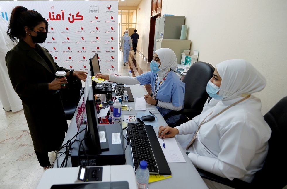 البحرين.. مسؤول صحي يكشف سبب إجراءات الانتقال إلى 