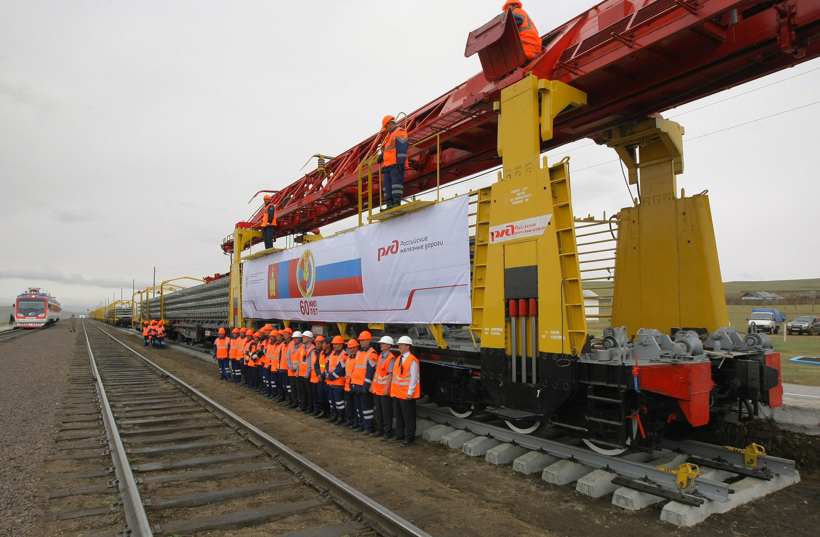 منغوليا تعرض على روسيا تكثيف التعاون في تطوير النقل البري بين أوروبا وآسيا