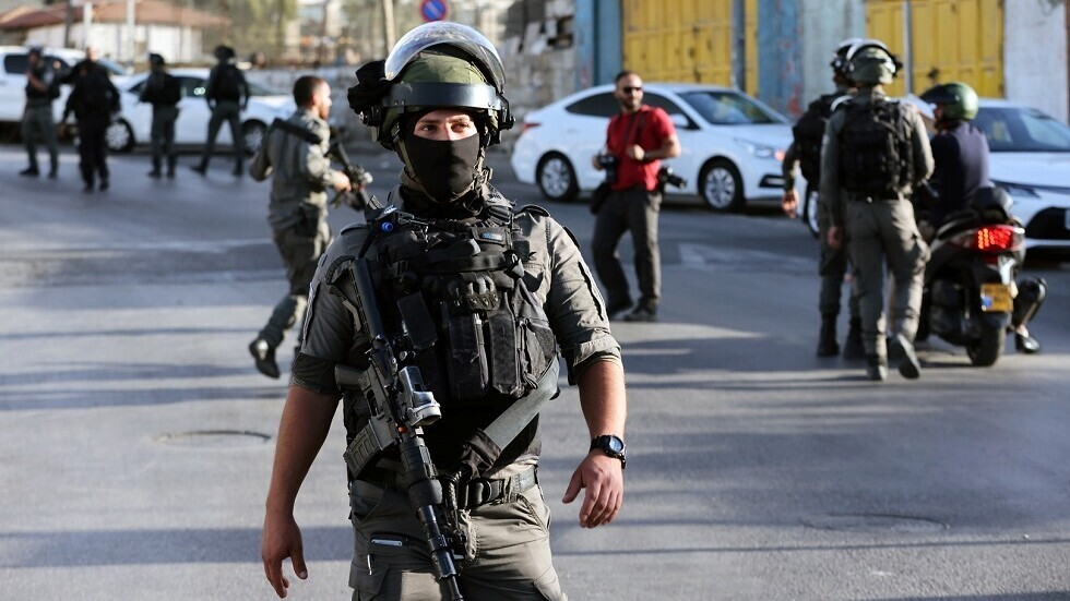 الشرطة الإسرائيلية تفرّق بالقوة وقفة تضامنية مع عائلة سالم في الشيخ جراح