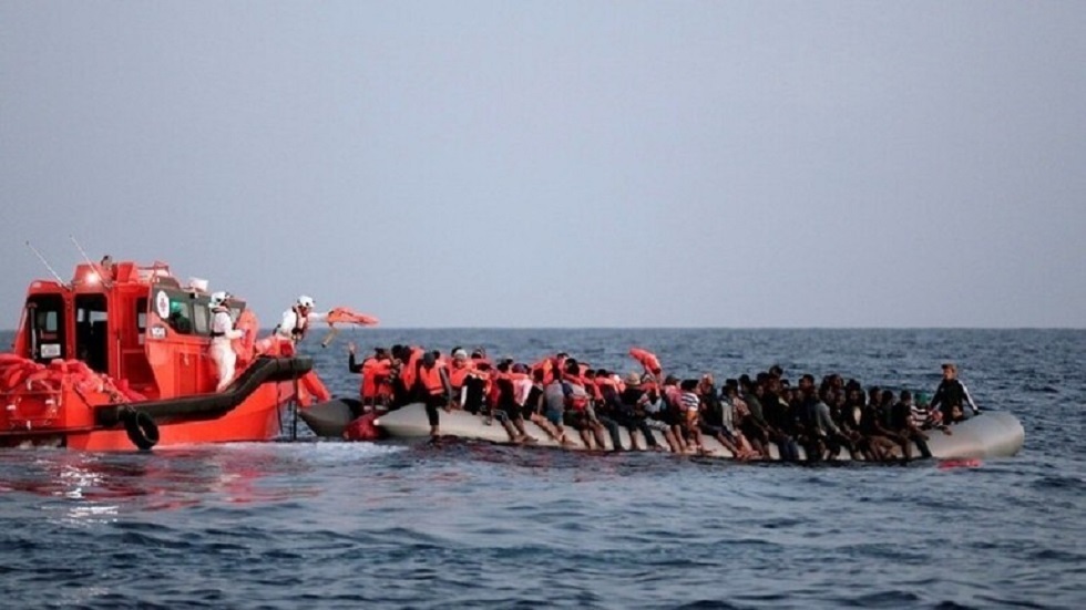 عمدة لامبيدوزا الإيطالية: مصرع سيدة بانقلاب قارب للهجرة