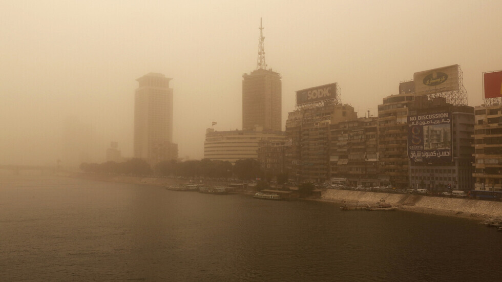 الصحة المصرية تعلن رفع درجة الاستعداد للقصوى لمواجهة التقلبات الجوية