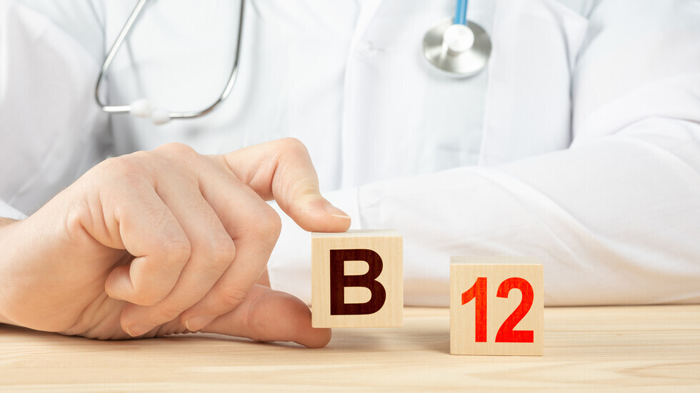 علامة منذرة لنقص فيتامين B12 في الساقين يمكن أن تحدث 