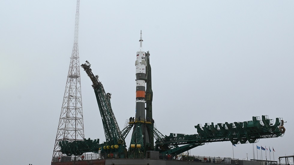 روسيا تطلق 36 قمر OneWeb إلى الفضاء قريبا