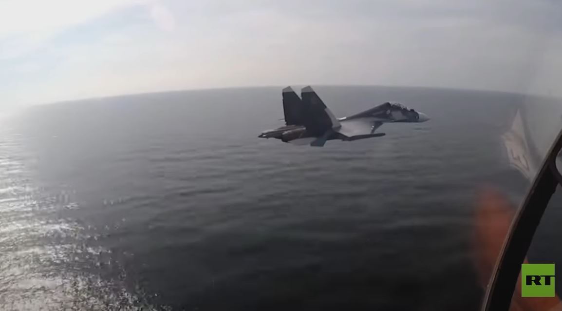 شاهد.. مقاتلات روسية تخوض معركة جوية فوق بحر البلطيق