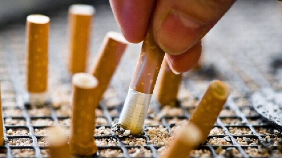 طبيبة روسية تكشف عواقب غير متوقعة للإقلاع عن التدخين
