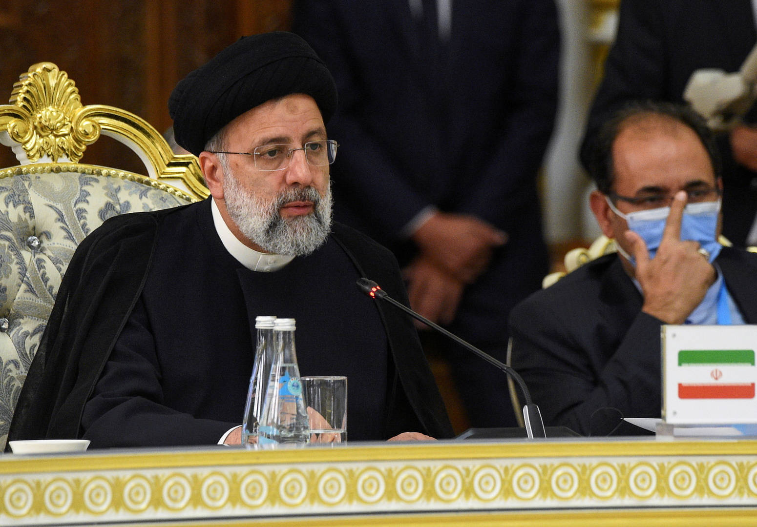 طهران: الرئيس الإيراني سيزور موسكو في مطلع 2022 بدعوة من بوتين