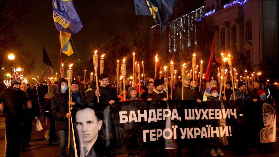 كييف.. مسيرة للنازيين الجدد بعيد ميلاد ستيبان بانديرا عميل هتلر