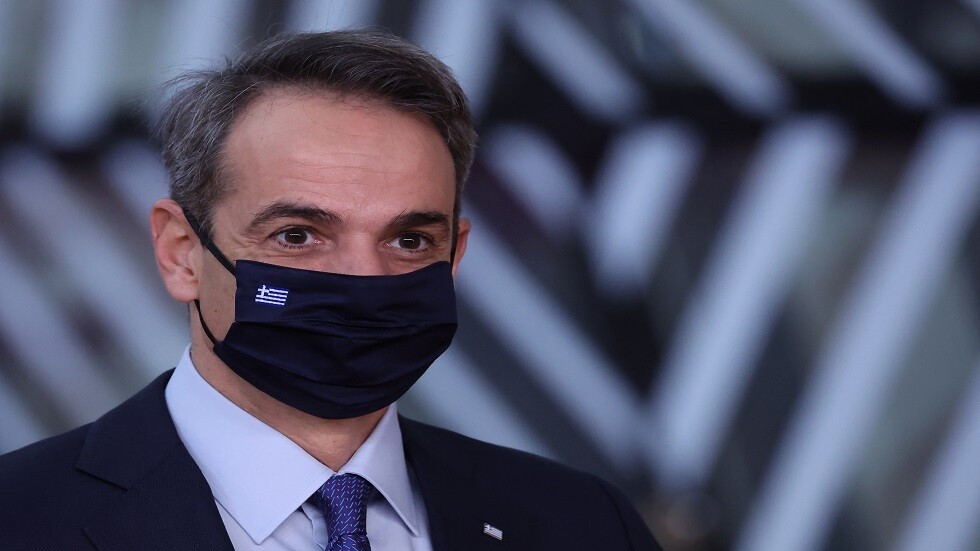 رئيس الوزراء اليوناني: وباء كورونا سينتهي بمتحور "أوميكرون"