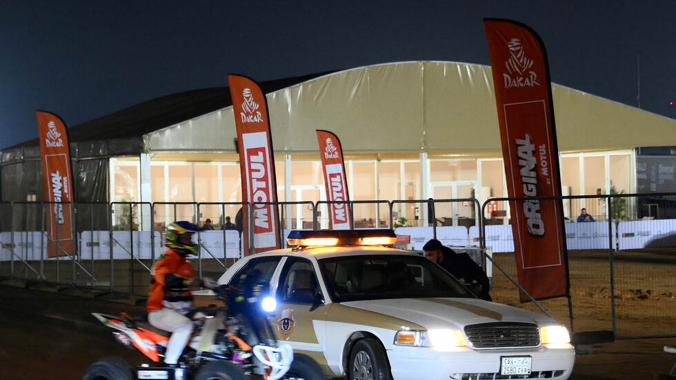 انفجار سيارة سائق فرنسي في رالي دكار.. فرنسا لا تستبعد العمل الإجرامي والسعودية تحقق