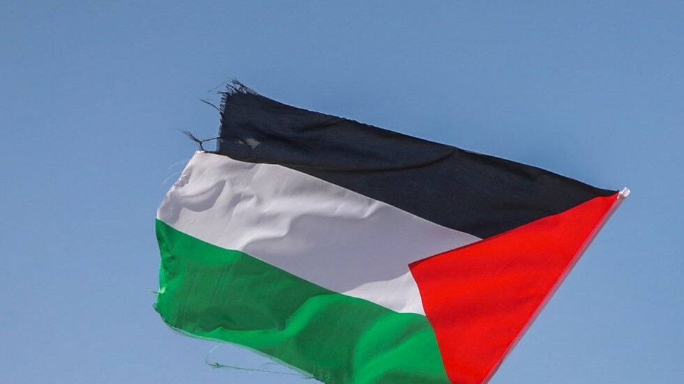 بعد 139 يوما من الإضراب عن الطعام.. عائلة الأسير أبو هواش: ابننا يحتضر