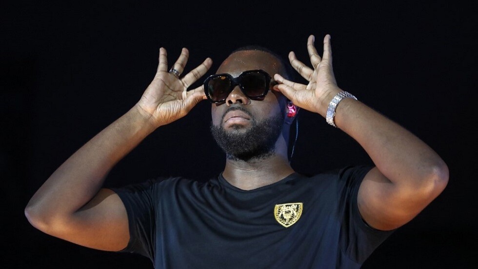 مغني راب شهير ينتقد احتفال المسلمين بالعام الجديد (فيديو)