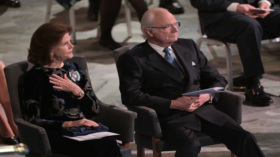 إصابة ملك وملكة السويد بكورونا رغم تلقيهما الجرعة المعززة