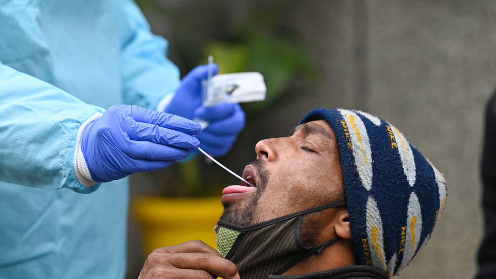 وزير الصحة في دلهي: بدء الموجة الخامسة من كورونا