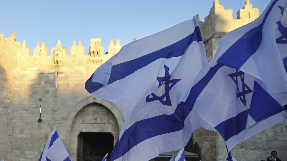 إعلام عبري: الاستخبارات الإسرائيلية تفضل توصل إيران والقوى العظمى إلى اتفاق نووي