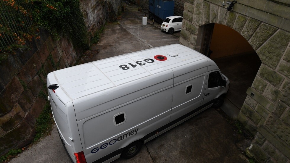 نقل ميندي إلى سجن شديد الحراسة بسبب جرائم اغتصاب واعتداء جنسي