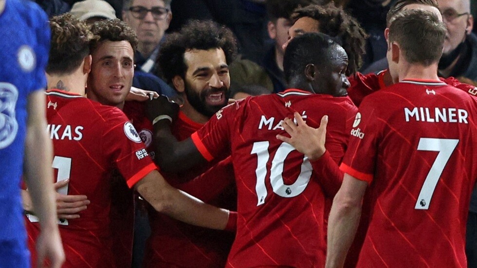ليفربول يفكر في استعادة أحد نجومه