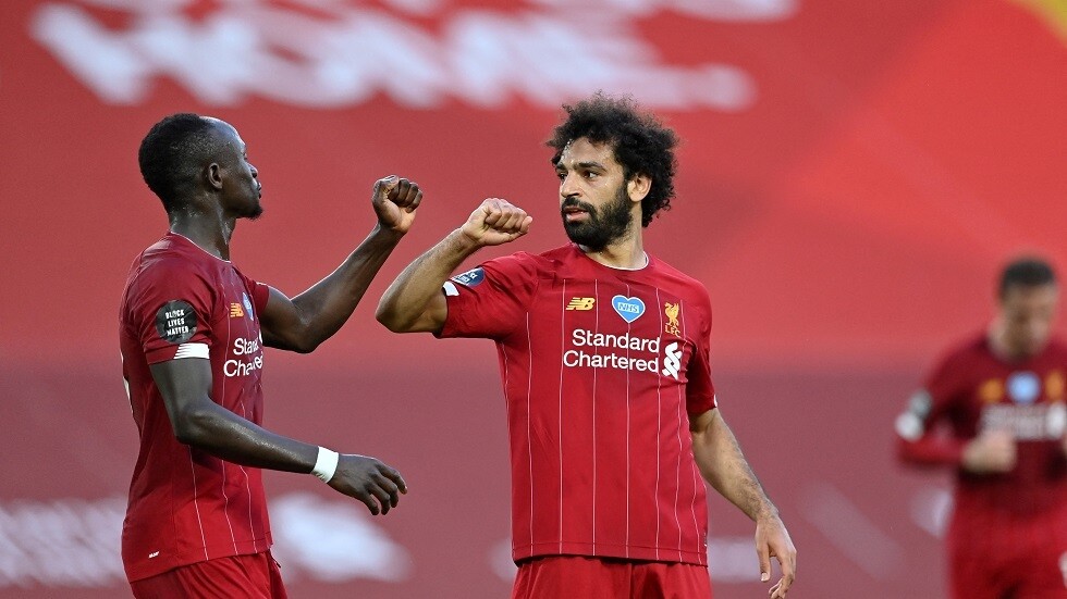 ليفربول يعوض غياب صلاح بنجم كولومبي