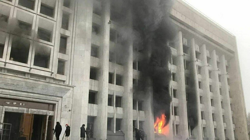 اشتباكات مسلحة في "ألما آتا" كبرى مدن كازاخستان وسط انتشار أمني كثيف