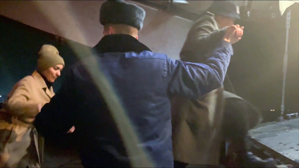 وزارة الدفاع الروسية تجلي دبلوماسيين نمساويين وهنغاريين من كازاخستان